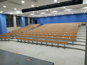 天河灵秀小学阶梯排椅图片