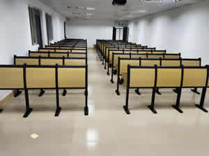 福建某学校阶梯排椅图片