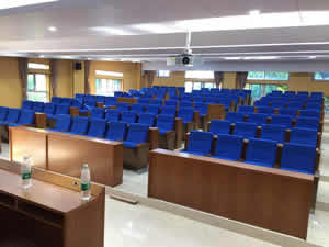 华南理工大学礼堂椅案例图片