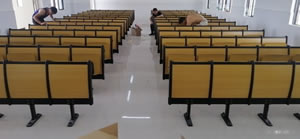 韶关乌迳镇中心小学阶梯排椅图片
